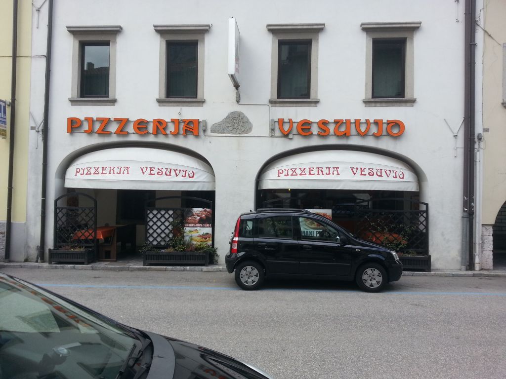 Immagini Pizzeria Vesuvio