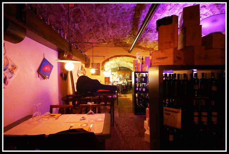 Immagini Enoteca / Wine Bar Cantina Santa Giustina
