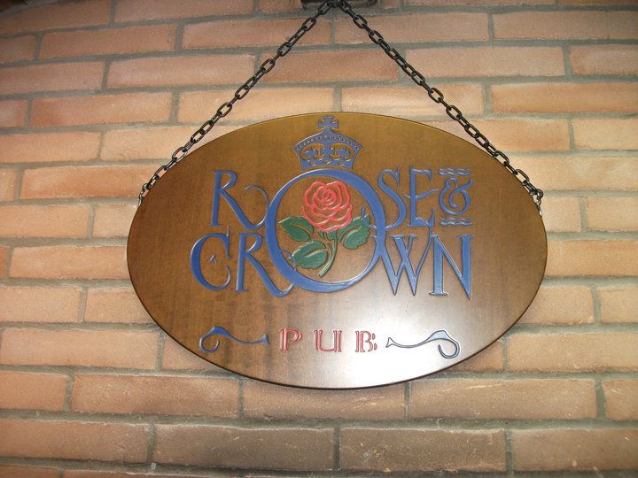 Dettagli Pizzeria Rose 'n Crown