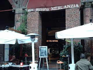 Dettagli Enoteca / Wine Bar Le Mercanzie Lounge Bar