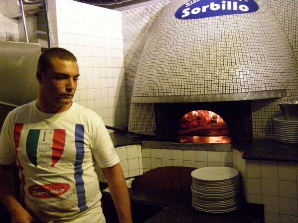 Dettagli Pizzeria Gino Sorbillo