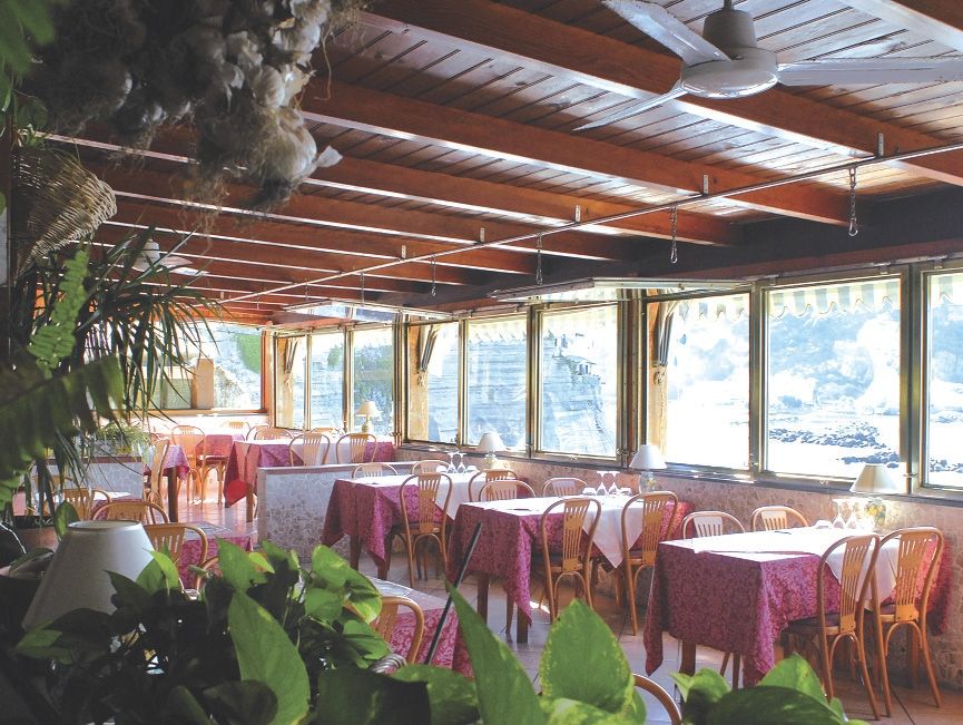 Dettagli Ristorante Lo Scoglio