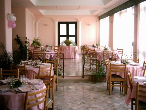 Dettagli Ristorante Astoria Vico Hotel