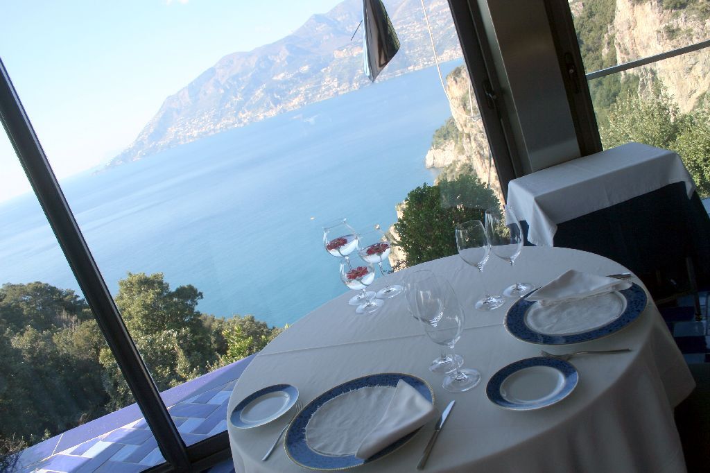 Dettagli Ristorante Il Faro di Capo d'Orso