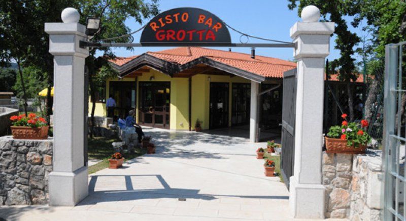 Dettagli Ristorante Risto Bar Grotta