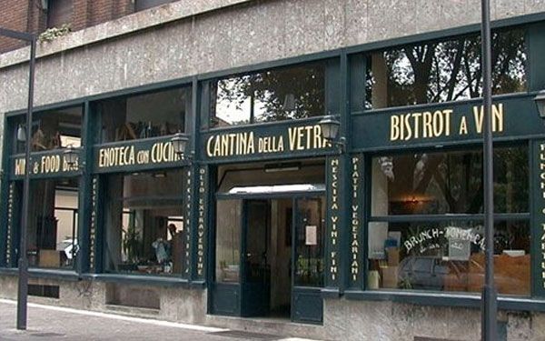 Dettagli Enoteca / Wine Bar Cantina della Vetra