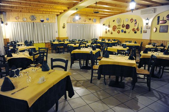 Dettagli Ristorante Osteria Del Bacco