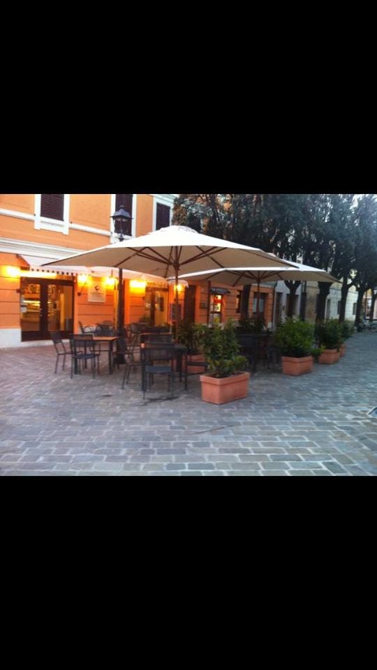 Pizzeria Carducci Cafè & Pizza foto 0