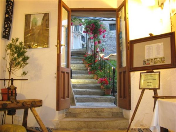 Dettagli Ristorante Monte San Giuliano