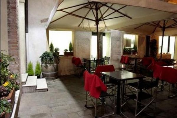 Dettagli Ristorante Enoteca La Corte dei Leoni