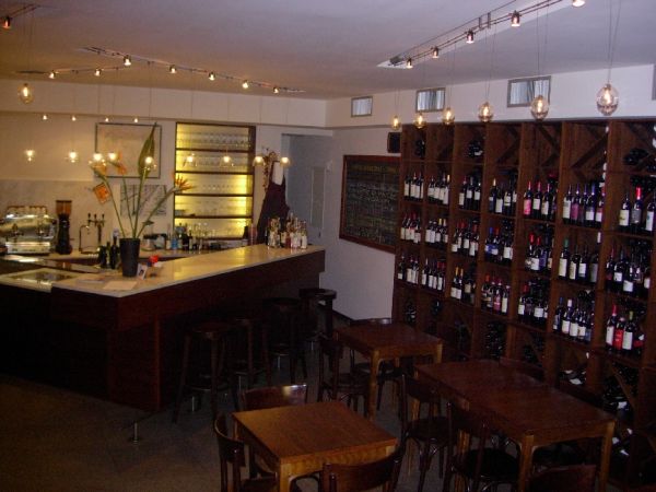 Dettagli Enoteca / Wine Bar Enoteca Bistrot Uve e Forme