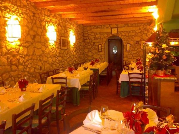 Dettagli Ristorante A Piazzetta