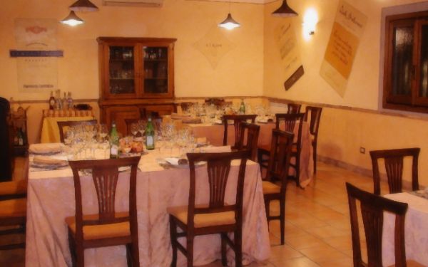 Dettagli Ristorante Osteria Fontana Candida