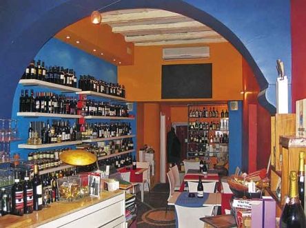 Dettagli Enoteca / Wine Bar Fafiuche'