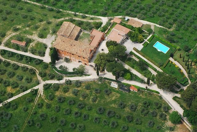 Dettagli Agriturismo Tenuta Colfiorito