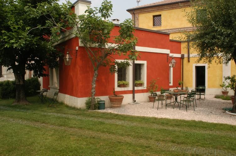 Dettagli Agriturismo Tenuta La Pila