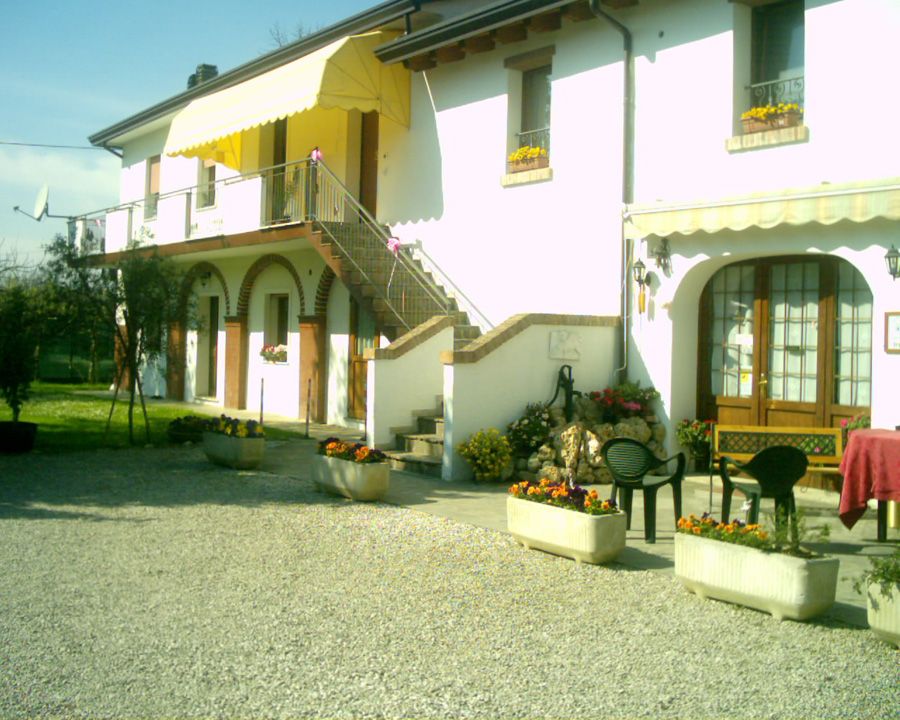 Dettagli Agriturismo Da Merlo