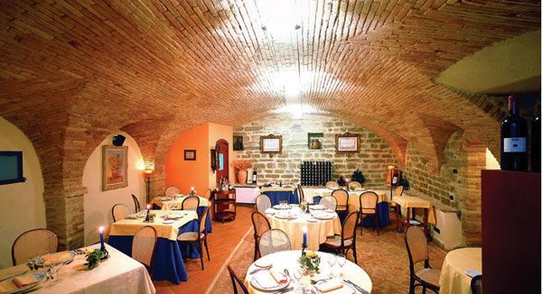 Dettagli Ristorante La Taverna del Giullare