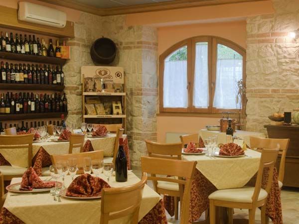 Dettagli Ristorante Pesco Falcone